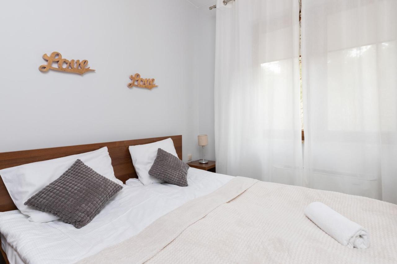 Villa 4 Pory Roku By Noclegi Renters Jastrzebia Gora Exterior photo